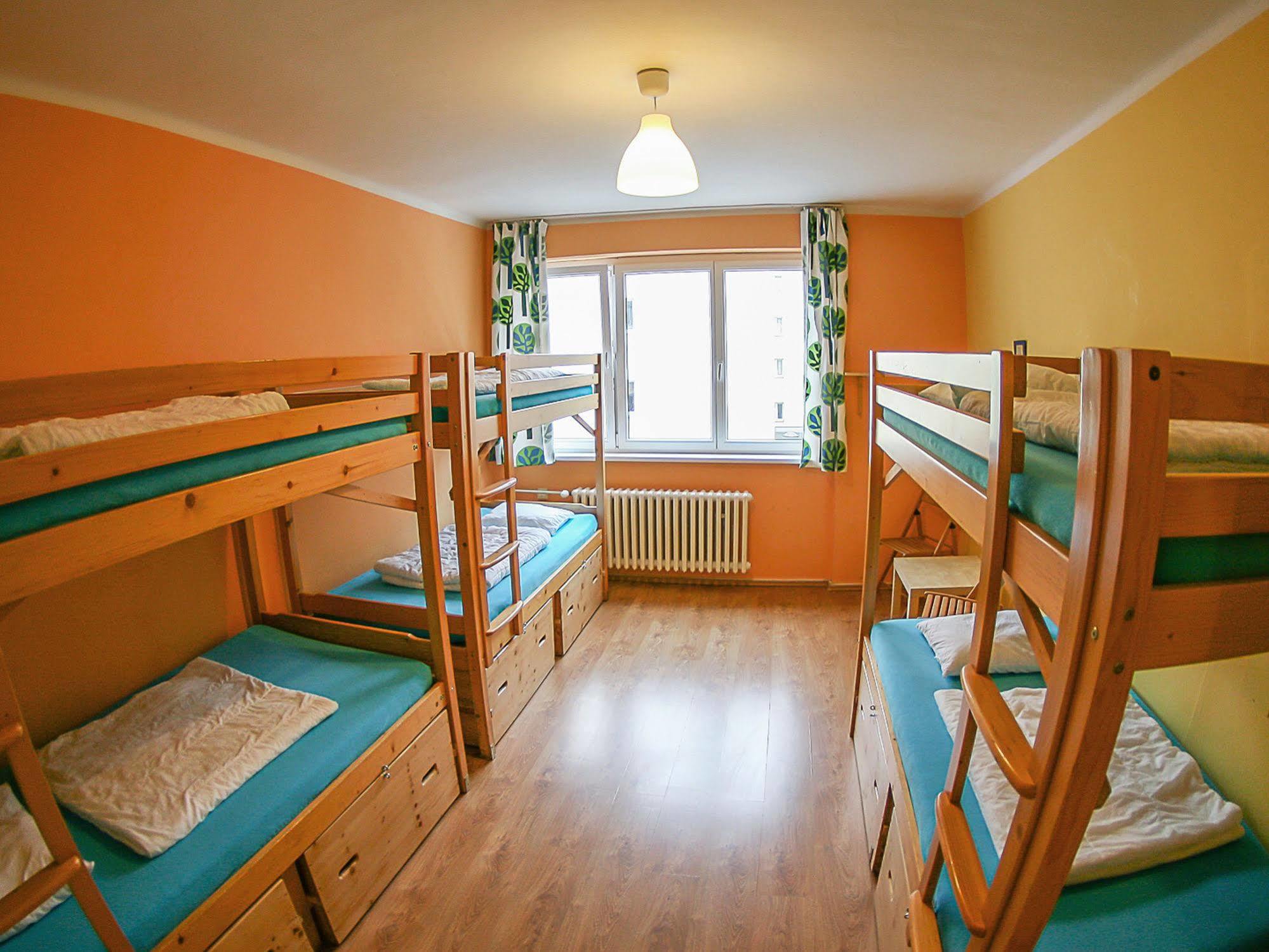 Patio Hostel Bratislava Bagian luar foto